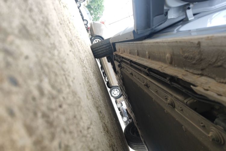 Used BYD Yuan UP 2025 Intelligent Driving Version 401 KM Dynamic Edition Left Side Sill