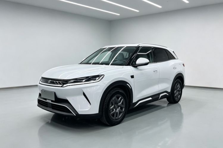 Used BYD Yuan UP 2025 Intelligent Driving Version 401 KM Dynamic Edition Guazi used car, China used car export, Used car for sale, Used cars, Cheapest cars for sale