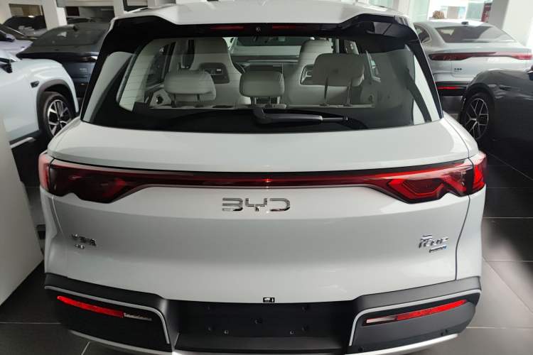 Used BYD Yuan UP 2025 Intelligent Driving Version 401 km Leading Edition Rear