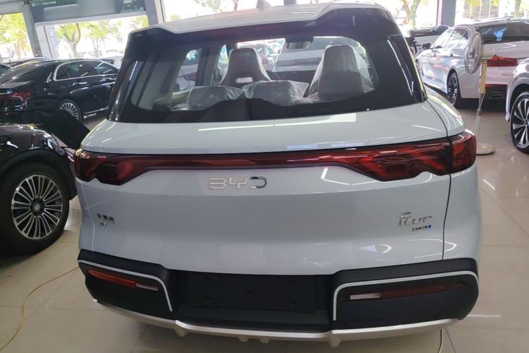 Used BYD Yuan UP 2025 Intelligent Driving Version 401 KM Dynamic Edition Rear
