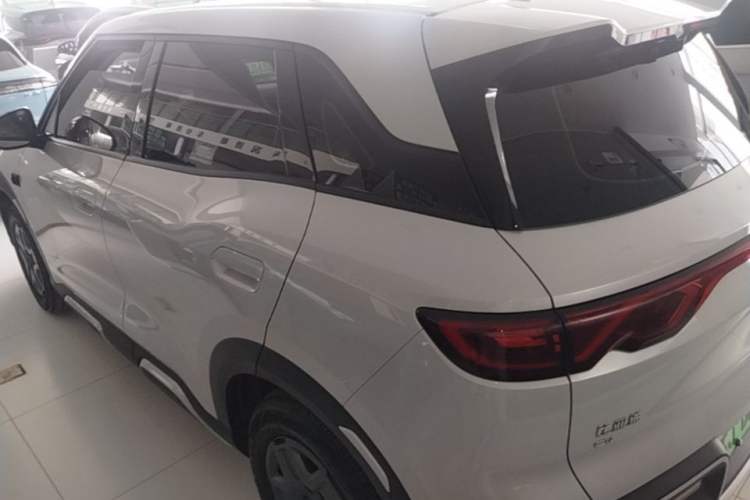 Used BYD Yuan UP 2025 Intelligent Driving Version 401 KM Dynamic Edition Rear Left 45 Deg