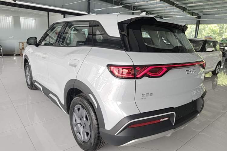 Used BYD Yuan UP 2025 Model 301KM Leading Version Rear Left 45 Deg