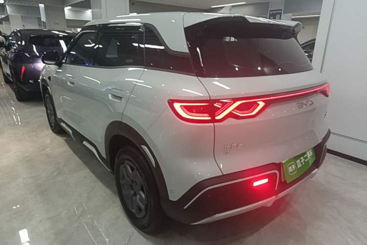 Used BYD Yuan UP 2025 Intelligent Driving Version 401 KM Dynamic Edition Rear Left 45 Deg