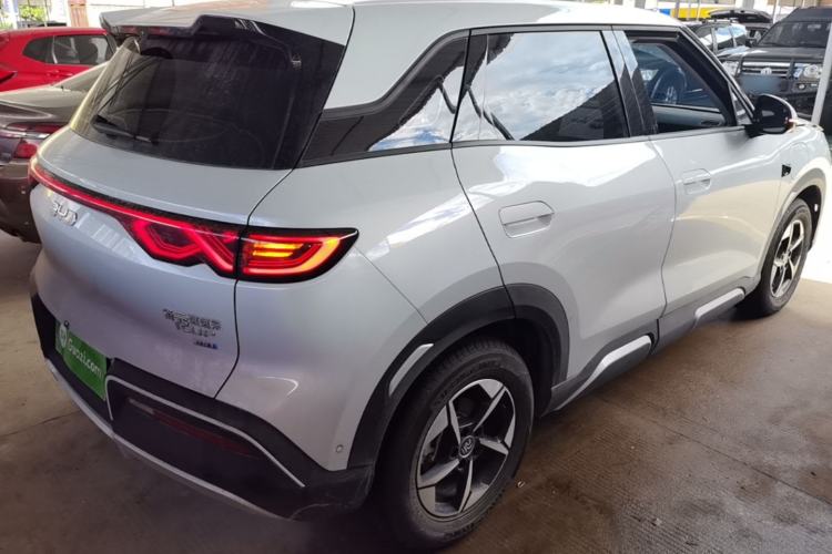 Used BYD Yuan UP 2025 Intelligent Driving Version 401 km Leading Edition Rear Right 45 Deg