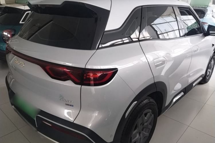 Used BYD Yuan UP 2025 Intelligent Driving Version 401 KM Dynamic Edition Rear Right 45 Deg