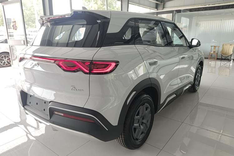 Used BYD Yuan UP 2025 Model 301KM Leading Version Rear Right 45 Deg