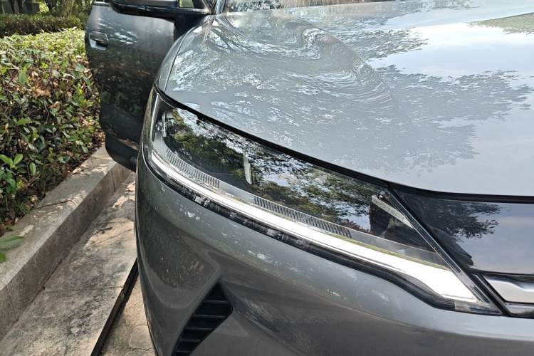 Used BYD Yuan UP 2025 Intelligent Driving Version 401 km Leading Edition Right Front Headlight