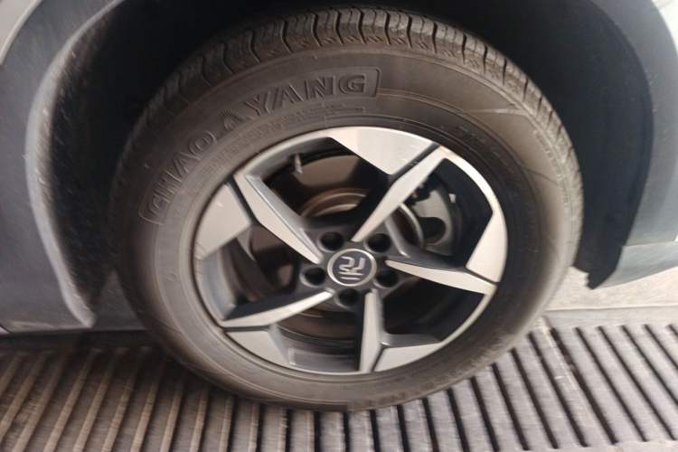 Used BYD Yuan UP 2025 Intelligent Driving Version 401 km Leading Edition Right Front Wheel Hub