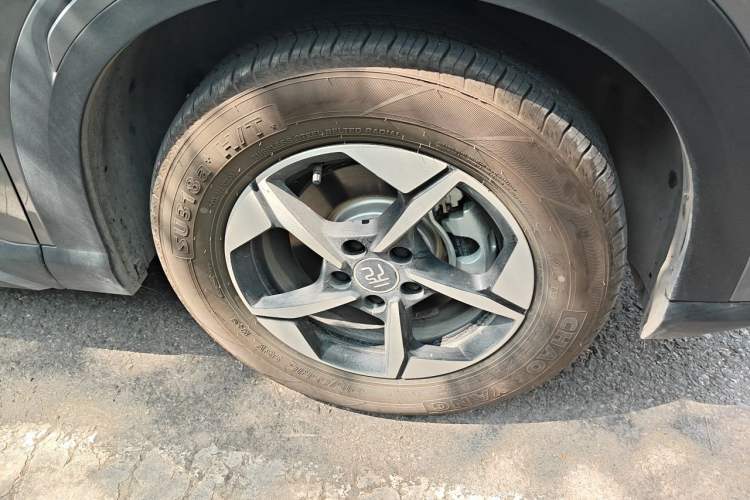 Used BYD Yuan UP 2025 Intelligent Driving Version 401 km Leading Edition Right Front Wheel Hub