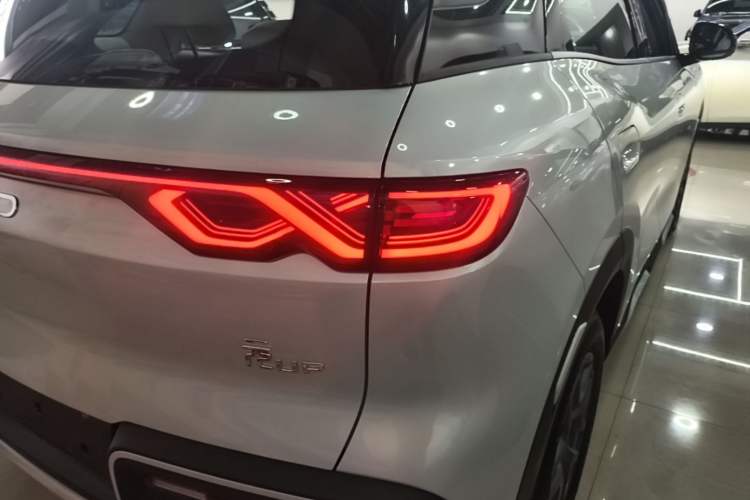 Used BYD Yuan UP 2025 Model 301KM Leading Version Right Rear Taillight