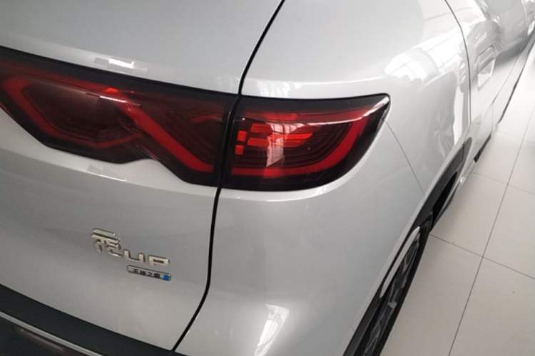 Used BYD Yuan UP 2025 Intelligent Driving Version 401 KM Dynamic Edition Right Rear Taillight