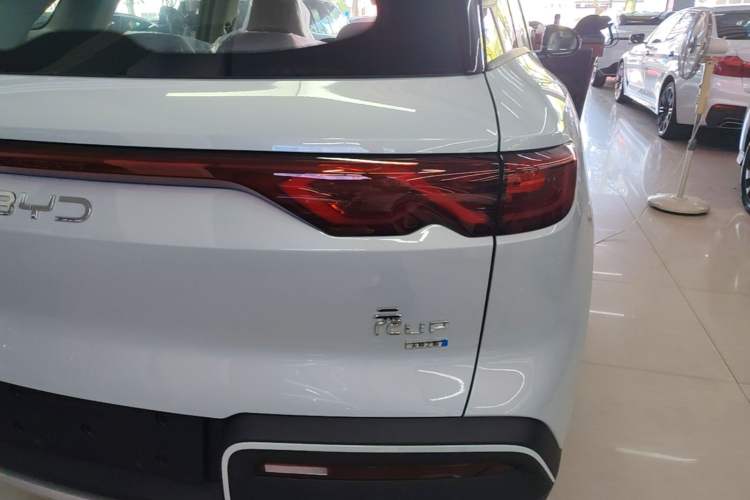 Used BYD Yuan UP 2025 Intelligent Driving Version 401 KM Dynamic Edition Right Rear Taillight