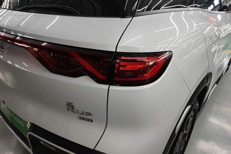 Used BYD Yuan UP 2025 Intelligent Driving Version 401 KM Dynamic Edition Right Rear Taillight