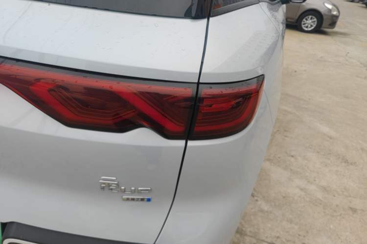 Used BYD Yuan UP 2025 Intelligent Driving Version 401 KM Dynamic Edition Right Rear Taillight