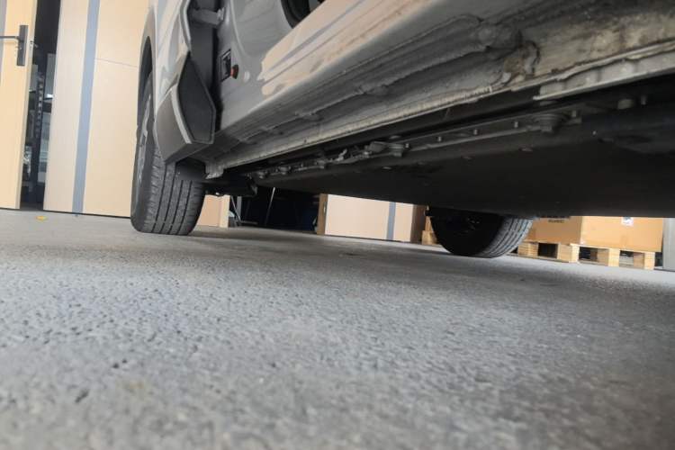 Used BYD Yuan UP 2025 Intelligent Driving Version 401 KM Dynamic Edition Right Side Sill