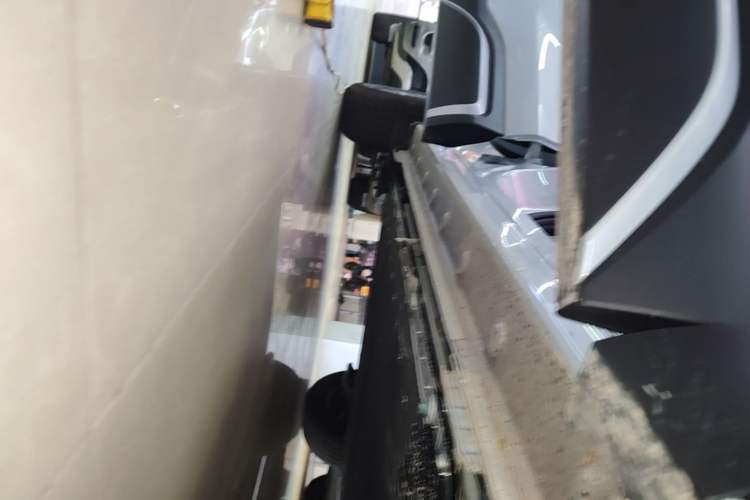 Used BYD Yuan UP 2025 Intelligent Driving Version 401 KM Dynamic Edition Right Side Sill