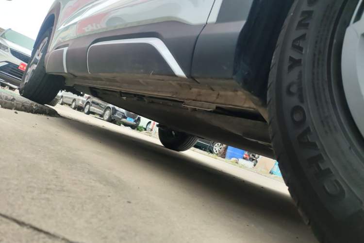 Used BYD Yuan UP 2025 Intelligent Driving Version 401 KM Dynamic Edition Right Side Sill