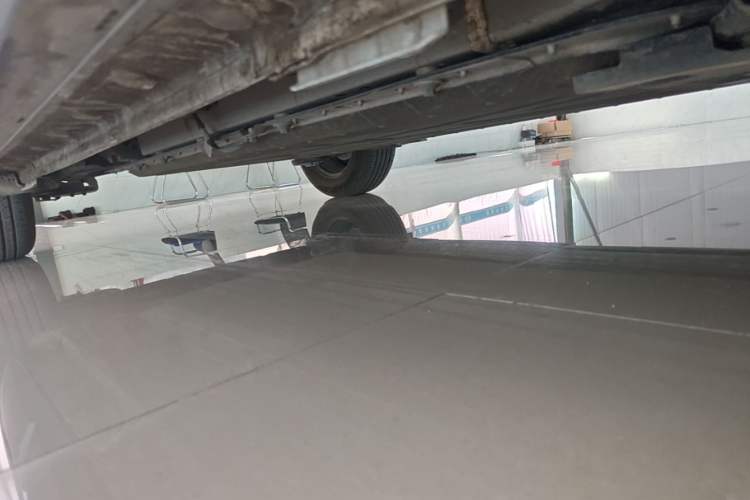 Used BYD Yuan UP 2025 Model 301KM Leading Version Right Side Sill