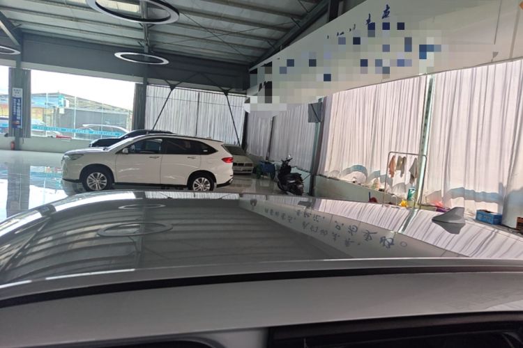 Used BYD Yuan UP 2025 Model 301KM Leading Version Roof