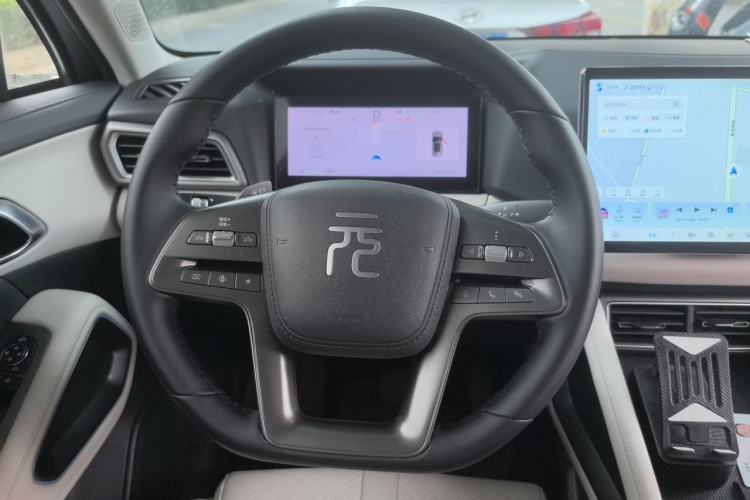 Used BYD Yuan UP 2025 Intelligent Driving Version 401 KM Dynamic Edition Steering Wheel