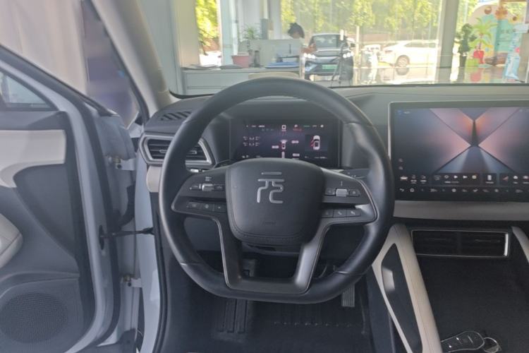 Used BYD Yuan UP 2025 Intelligent Driving Version 401 km Leading Edition Steering Wheel