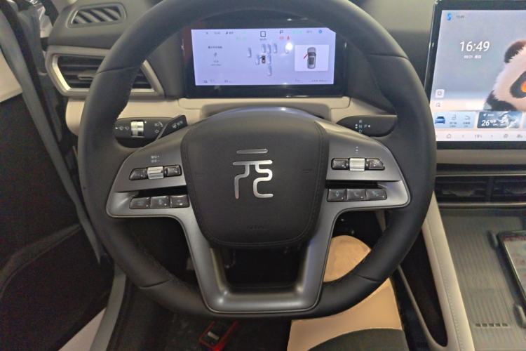 Used BYD Yuan UP 2025 Intelligent Driving Version 401 KM Dynamic Edition Steering Wheel