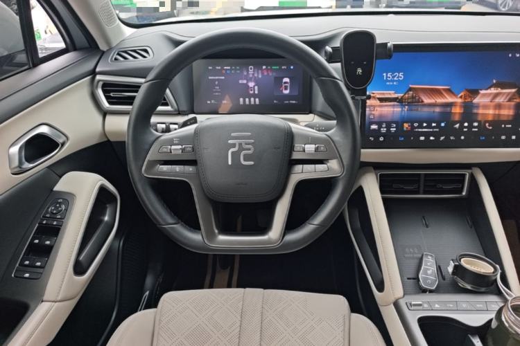 Used BYD Yuan UP 2025 Intelligent Driving Version 401 km Leading Edition Steering Wheel