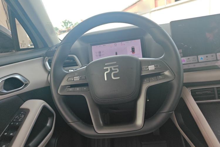 Used BYD Yuan UP 2025 Intelligent Driving Version 401 km Leading Edition Steering Wheel