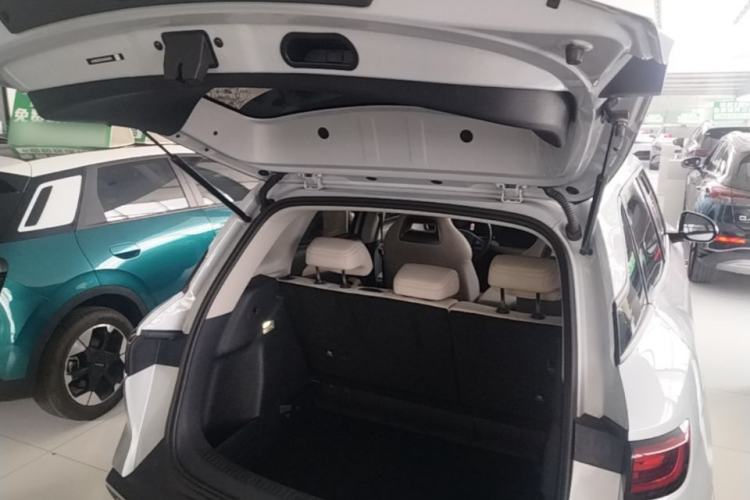 Used BYD Yuan UP 2025 Intelligent Driving Version 401 KM Dynamic Edition Trunk