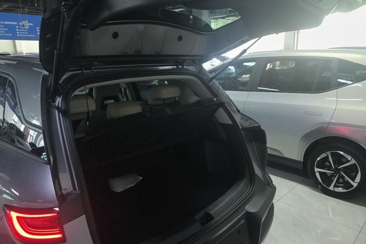 Used BYD Yuan UP 2025 Intelligent Driving Version 401 KM Dynamic Edition Trunk