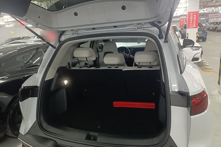 Used BYD Yuan UP 2025 Intelligent Driving Version 401 KM Dynamic Edition Trunk