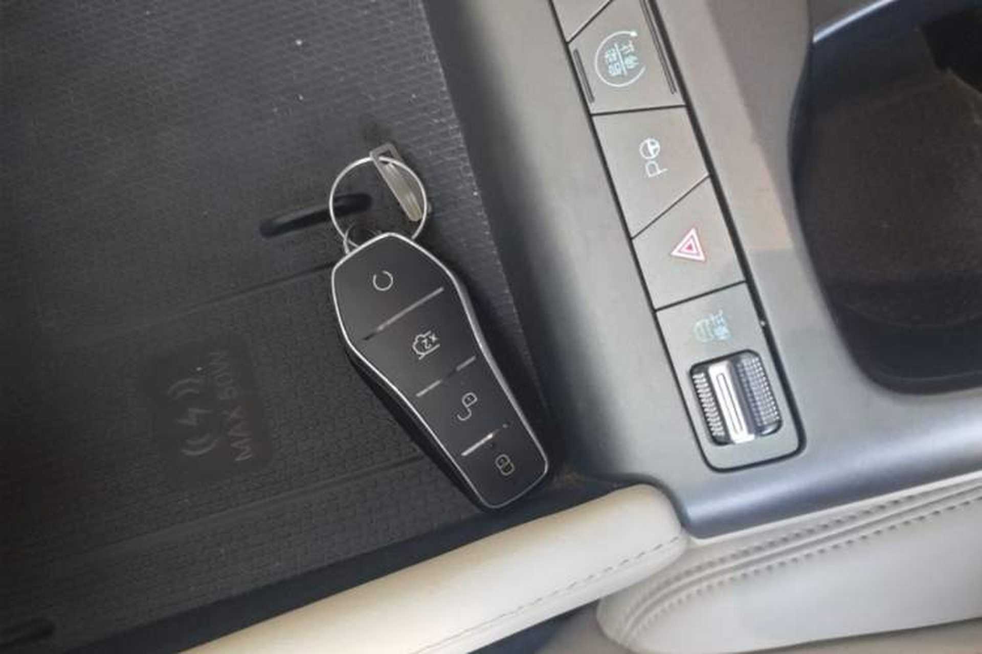 Used BYD Yuan UP 2025 Intelligent Driving Version 401 km Leading Edition Vehicle Key