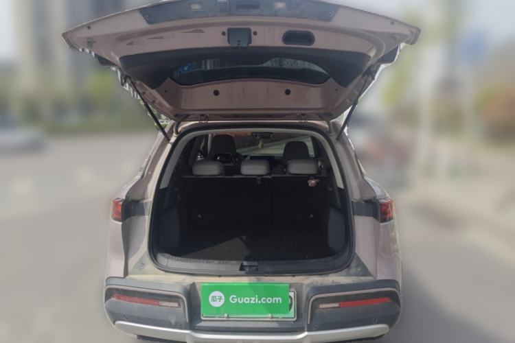 Used BYD Yuan UP 2025 Intelligent Driving Version 401 KM Dynamic Edition Trunk