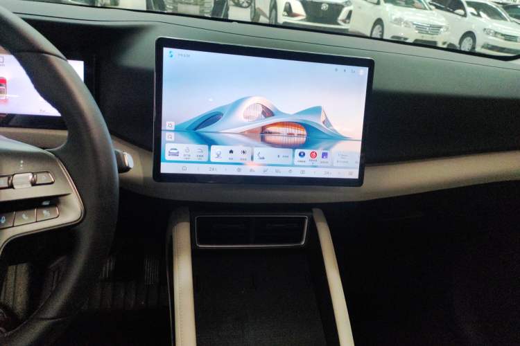 Used BYD Yuan UP 2025 Intelligent Driving Version 401 km Leading Edition Audio And AC Panel