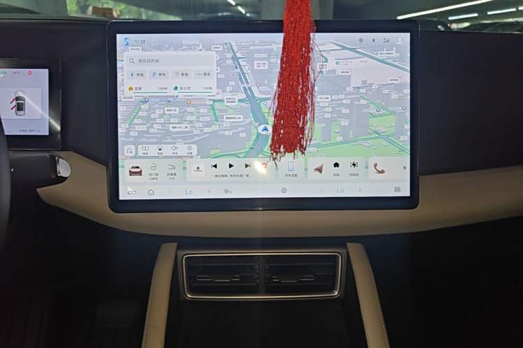 Used BYD Yuan UP 2025 Intelligent Driving Version 401 KM Dynamic Edition Audio And AC Panel