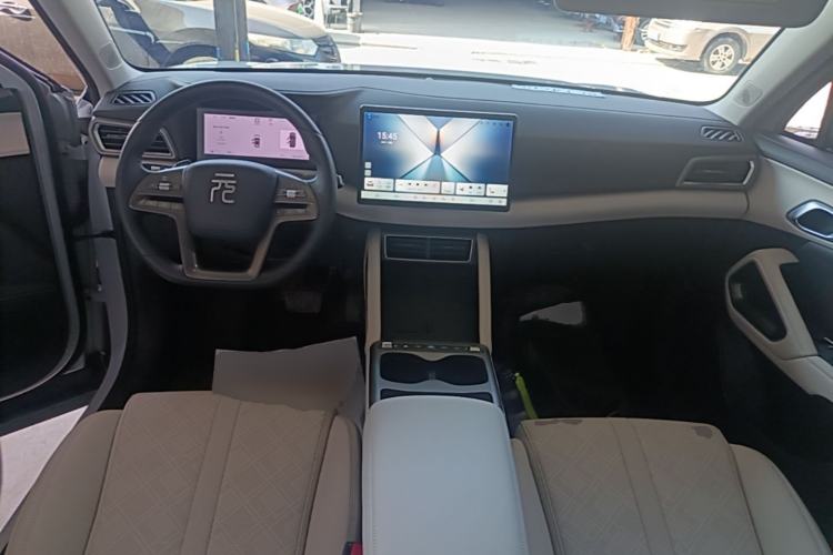 Used BYD Yuan UP 2025 Intelligent Driving Version 401 km Leading Edition Center Console