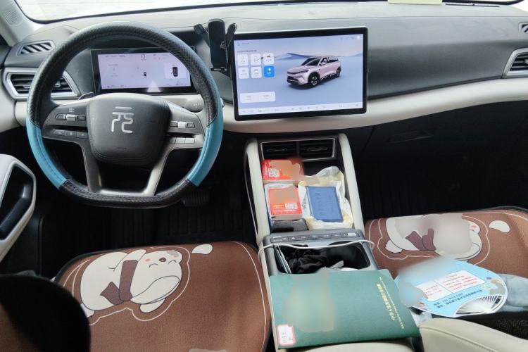 Used BYD Yuan UP 2025 Intelligent Driving Version 401 KM Dynamic Edition Center Console