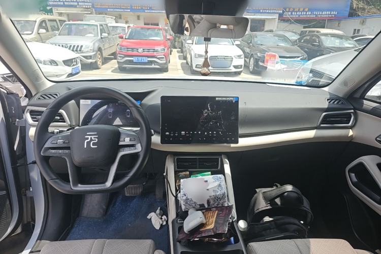 Used BYD Yuan UP 2025 Intelligent Driving Version 401 KM Dynamic Edition Center Console