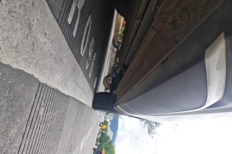 Used BYD Yuan UP 2025 Model 301KM Leading Version Chassis Front Left