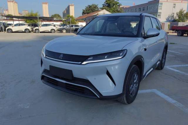 Używany BYD Yuan UP 2025 Intelligent Driving Version 401 KM Dynamic Edition
