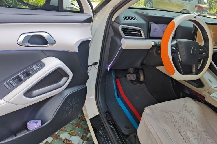 Used BYD Yuan UP 2025 Intelligent Driving Version 401 km Leading Edition Driver Seat