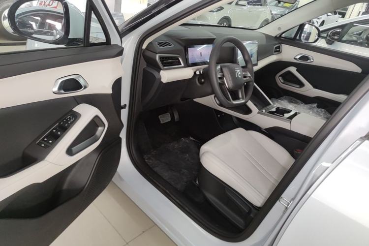 Used BYD Yuan UP 2025 Model 301KM Leading Version Driver Seat