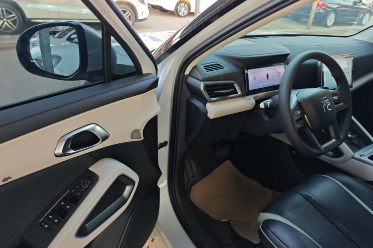 Used BYD Yuan UP 2025 Model 301KM Leading Version Driver Seat
