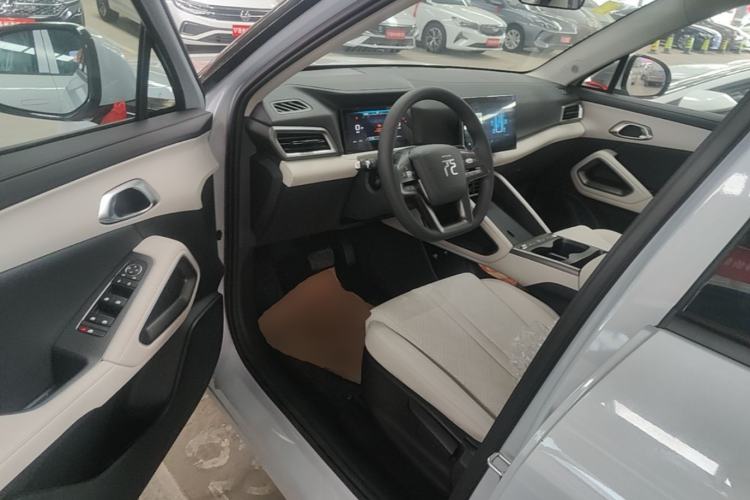 Used BYD Yuan UP 2025 Model 301KM Leading Version Driver Seat
