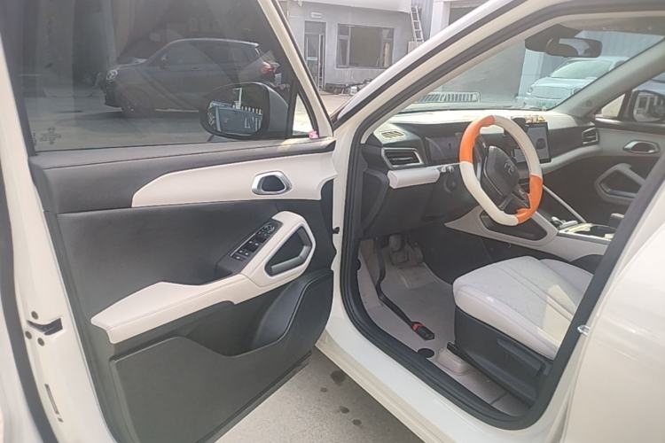 Used BYD Yuan UP 2025 Model 301KM Leading Version Driver Seat