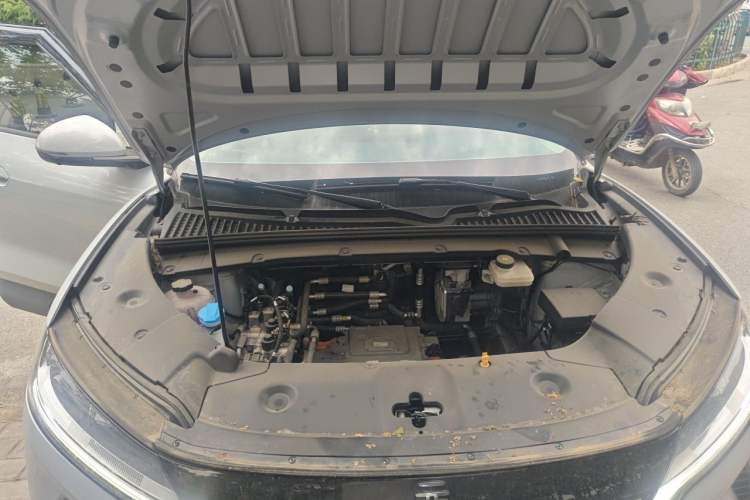 Used BYD Yuan UP 2025 Intelligent Driving Version 401 km Leading Edition Engine Bay