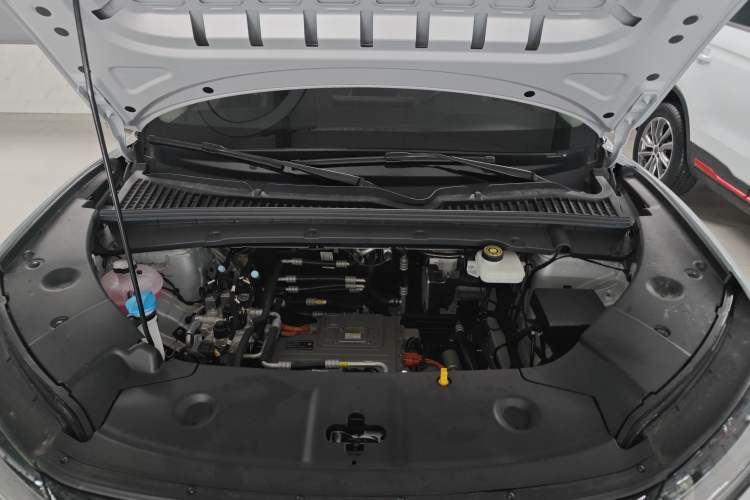 Used BYD Yuan UP 2025 Intelligent Driving Version 401 km Leading Edition Engine Bay