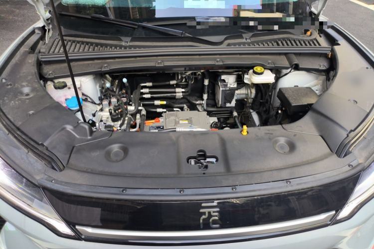 Used BYD Yuan UP 2025 Intelligent Driving Version 401 KM Dynamic Edition Engine Bay