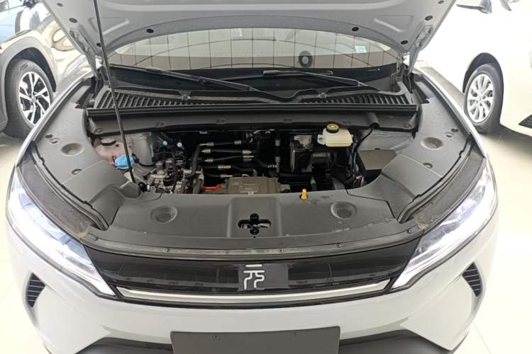 Used BYD Yuan UP 2025 Model 301KM Leading Version Engine Bay