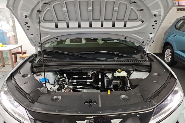Used BYD Yuan UP 2025 Model 301KM Leading Version Engine Bay